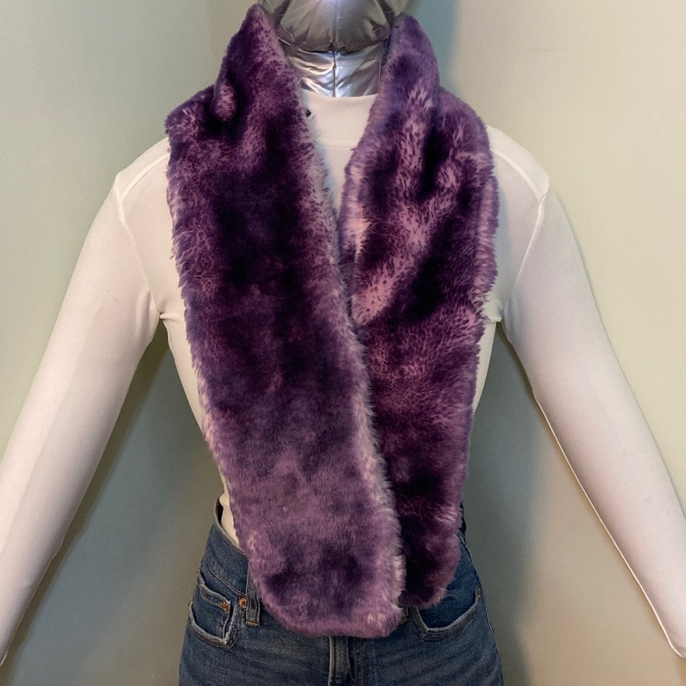 BOGO🛍️Plush Faux Fur Purple Scarf - Luxurious Winter Accessory